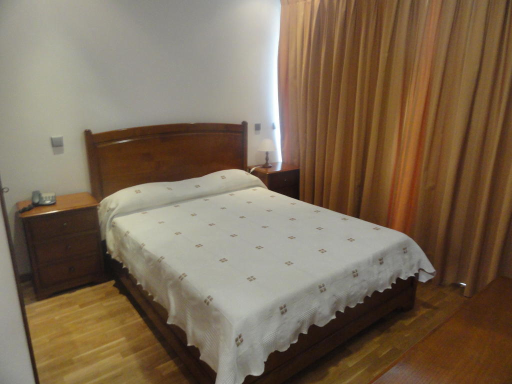 Hotel Cabeco Do Forte Miranda do Douro Ruang foto
